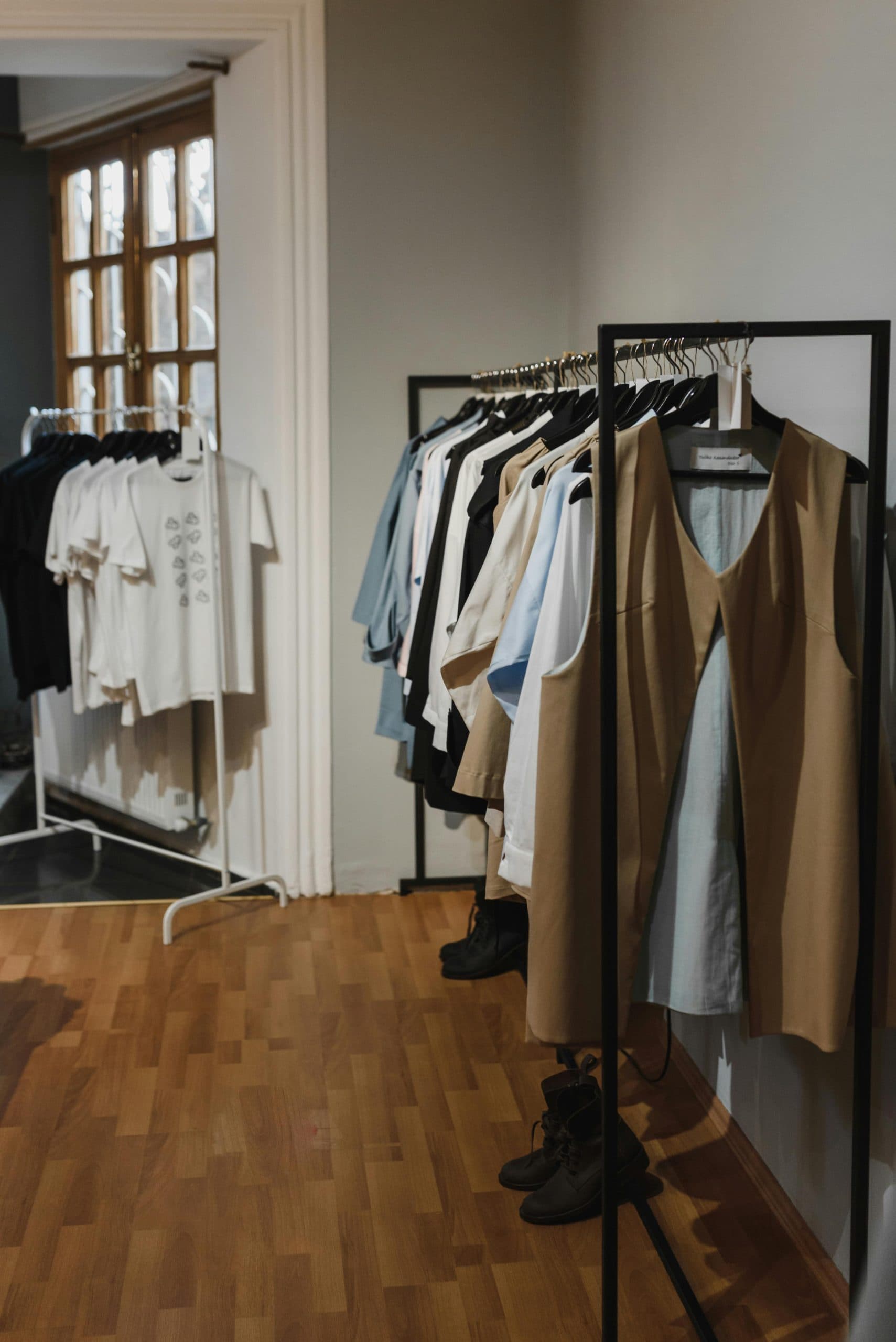 Why Textile & Garment Businesses Need Modern React.js Websites (migrated from WordPress)